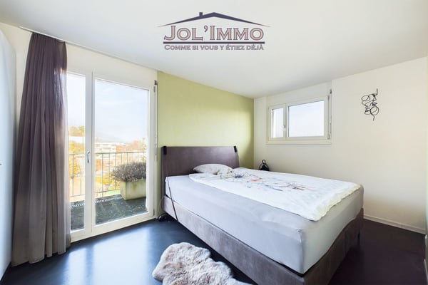 Attique avec Vue Panoramique à 160° à Bienne - Une Opportunité Unique ! 9