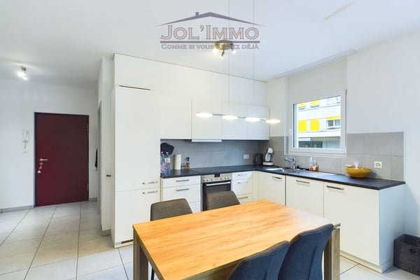 Très bel appartement à 1 pas de la gare avec place de parc 5