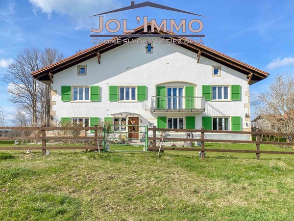 Belle ferme en plein coeur des Franches-Montagnes proche de la nature avec grand terrain 2