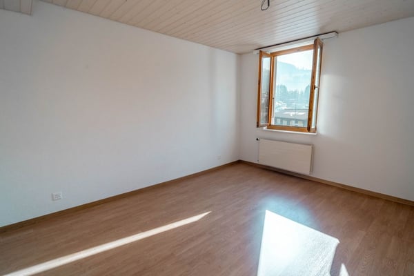 Grande maison avec 3 appartements - Surface habitable exceptionnelle! 9