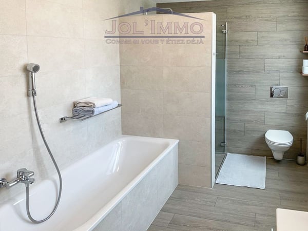 Belle villa contemporaine proche des commodités 12