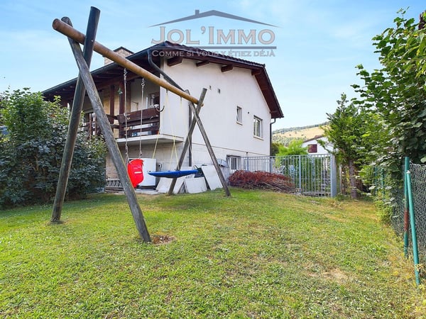 Maison indépendante de 1 1/2 pièces dans la Commune de la Haute Sorne à Glovelier. 1