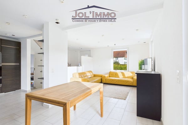 Maison individuelle spacieuse avec grand terrain à Courfaivre 8