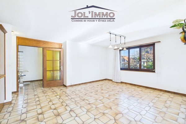 Maison familiale 6.5 pièces avec volumes généreux et grand jardin à Courrendlin 5