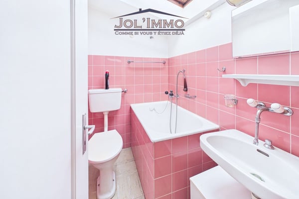 Maison individuelle avec beau potentiel dans quartier calme à Courrendlin 9