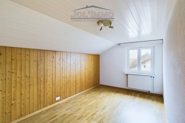 Appartement de 3,5 pièces au 2ème étage avec entrée séparée 7