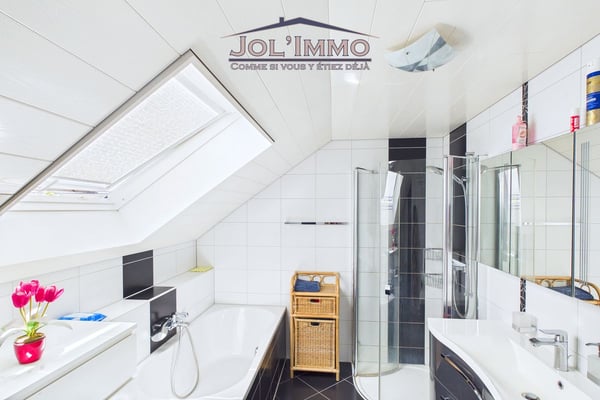 Belle maison sur Moutier 12