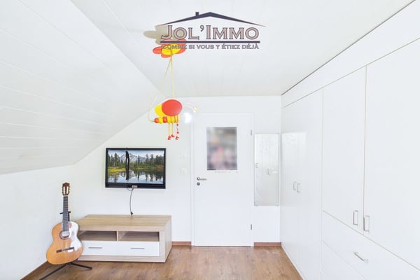 Belle maison sur Moutier 11