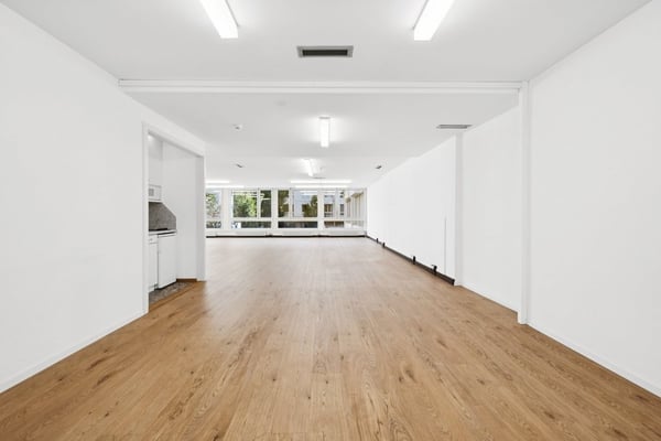 Opportunité unique ! Bureau de 260m2 sous-gare à louer 5
