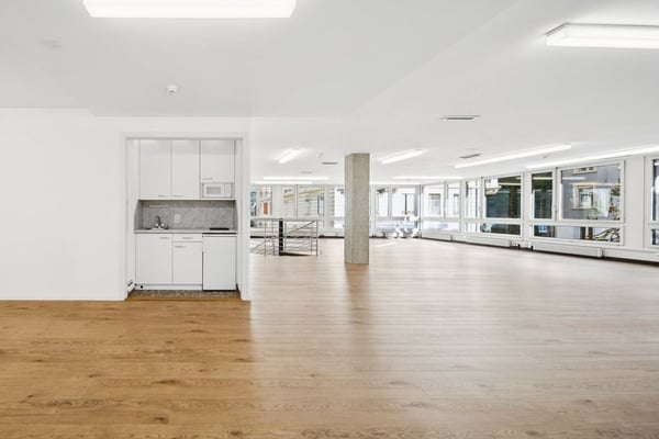 Opportunité unique ! Bureau de 260m2 sous-gare à louer 6