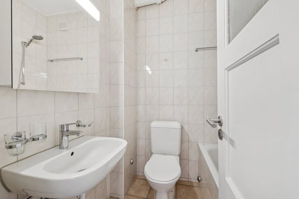 Appartement rénové de 1 pièces avec balcon 9