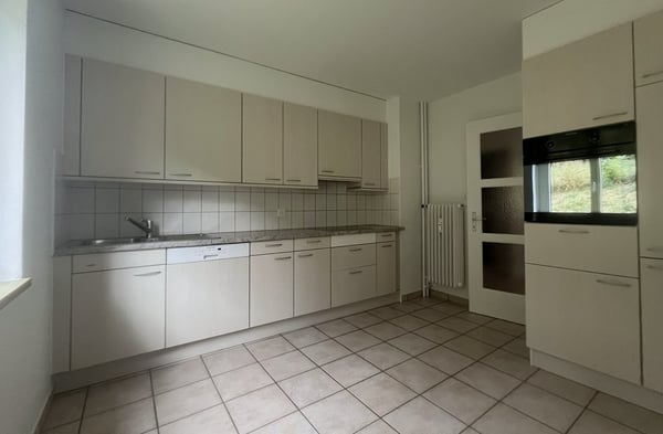 Bel appartement avec vue dégagée sur la chaine du Chasseral 2