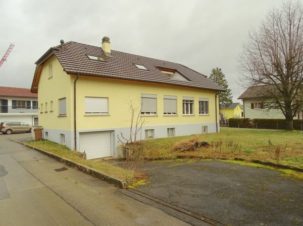 ARI-212 - Immeuble mixte - habitation et locaux commerciaux 1