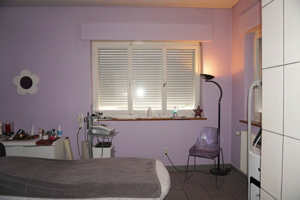 ARI-212 - Immeuble mixte - habitation et locaux commerciaux 13