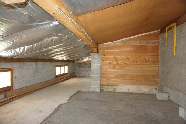 ARI-242 Maison de 2 appartements sur une parcelle de 1'485 m2 24