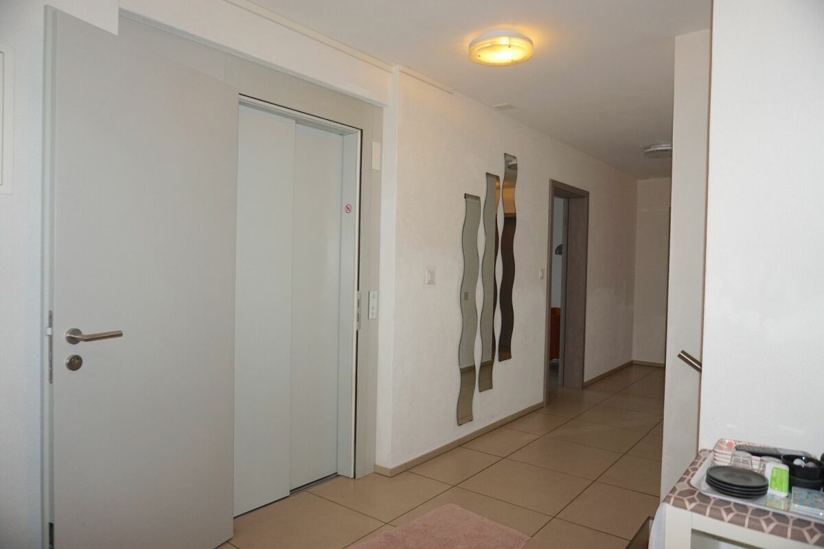 ARI-247 - Attique de 5,5 pièces pour 140 m2 habitable et 128 m2 de terrasse
