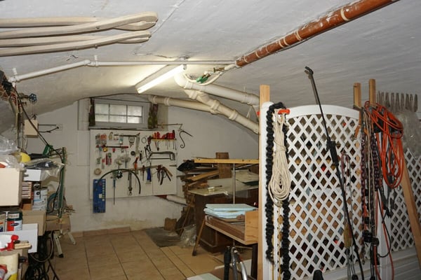 ARI-248 Pour investisseurs - Immeuble d'habitation, ancien restaurant à transformer en immeuble de rendement - Idéalement situé en zone centrale à Delémont 34