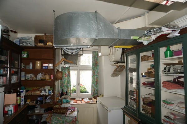 ARI-248 Pour investisseurs - Immeuble d'habitation, ancien restaurant à transformer en immeuble de rendement - Idéalement situé en zone centrale à Delémont 10