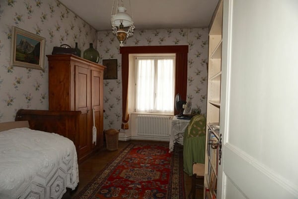 ARI-248 Pour investisseurs - Immeuble d'habitation, ancien restaurant à transformer en immeuble de rendement - Idéalement situé en zone centrale à Delémont 12