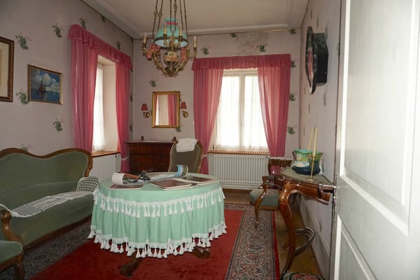 ARI-248 Pour investisseurs - Immeuble d'habitation, ancien restaurant à transformer en immeuble de rendement - Idéalement situé en zone centrale à Delémont 13