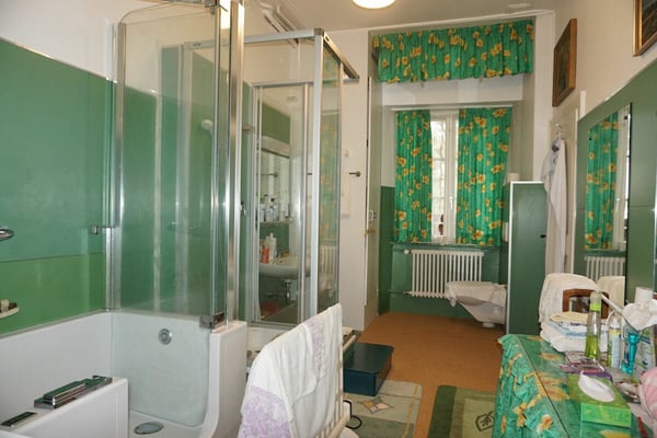 ARI-248 Pour investisseurs - Immeuble d'habitation - Surface totale de plancher 1'179 m2 - Volume du bâti de 3'227 m3 - Combles aménageables - Delémont, zone centre 19