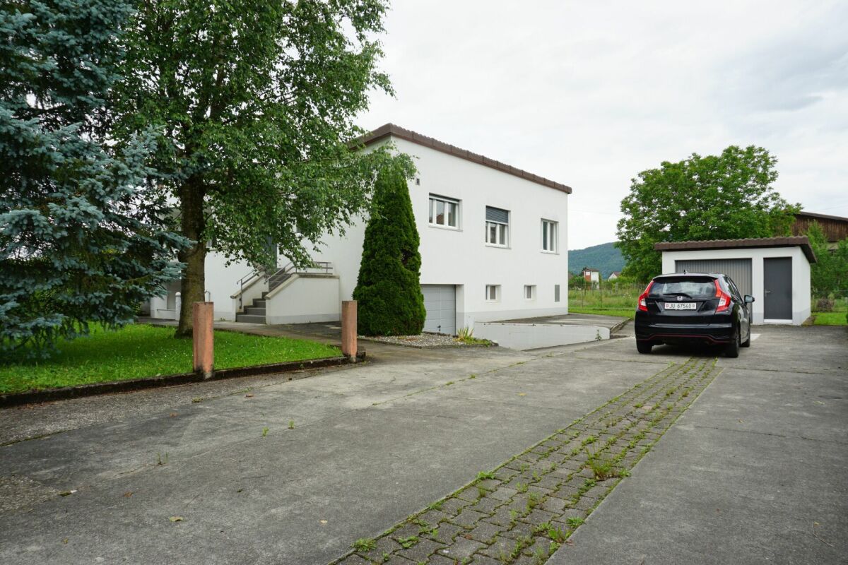 ARI-236 - Rendement - Très belle maison de 2 appartements de 4,5 et 3,5 pièces sur une parcelle de 1'134 m2. copie