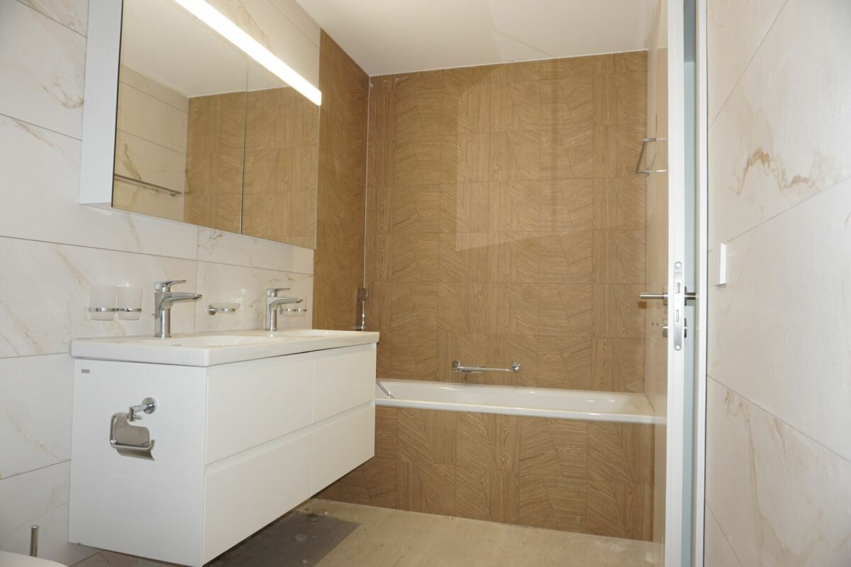 Appartement de 4,5 pièces - Surface nette de 105 m2 - Terrasse de 47 m2 - orienté ouest-nord/ouest