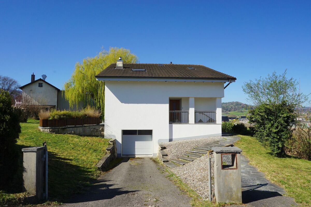 ARI-258 - Maison individuelle de 6,5 pièces sur une parcelle de 1'572 m2