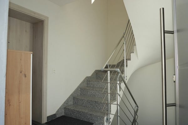 ARI-262 - Magnifique rez-de-jardin de 5,5 pièces dans une maison de standing à 2 logements 16