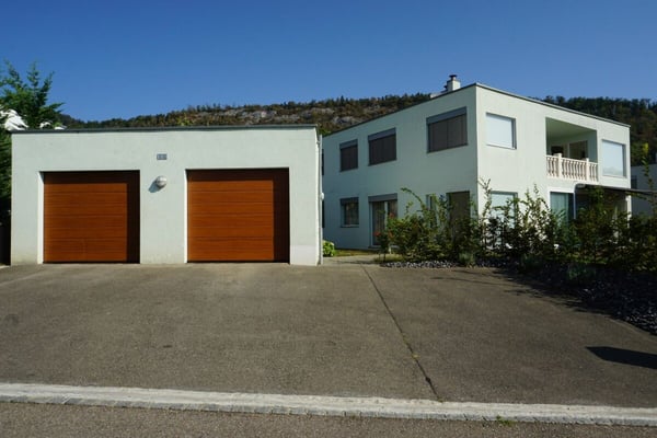 ARI-262 - Magnifique rez-de-jardin de 5,5 pièces dans une maison de standing à 2 logements 1