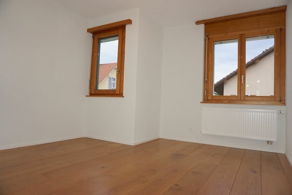ARI-249 Magnifique appartement rénové de 4,5 pièces avec parking 7