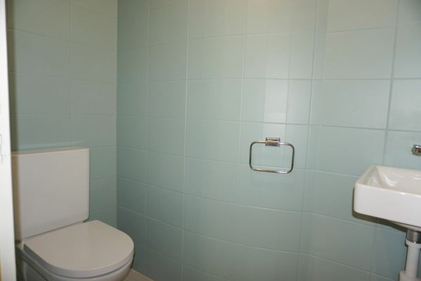 ARI-249 Magnifique appartement rénové de 4,5 pièces avec parking 11