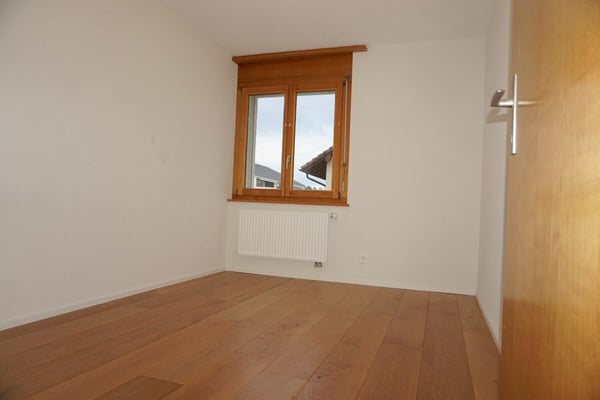 ARI-249 Magnifique appartement rénové de 4,5 pièces avec parking 8