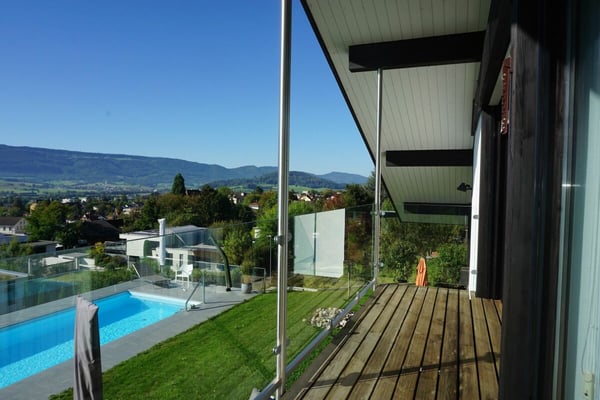 ARI-244 Splendide villa d'architecte avec piscine et vue imprenable sur le hauts de Delémont 8