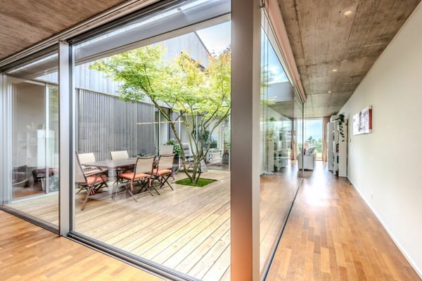 Spacieux appartement contemporain de 1.5 pièces avec patio - env. 240 m² habitables 4