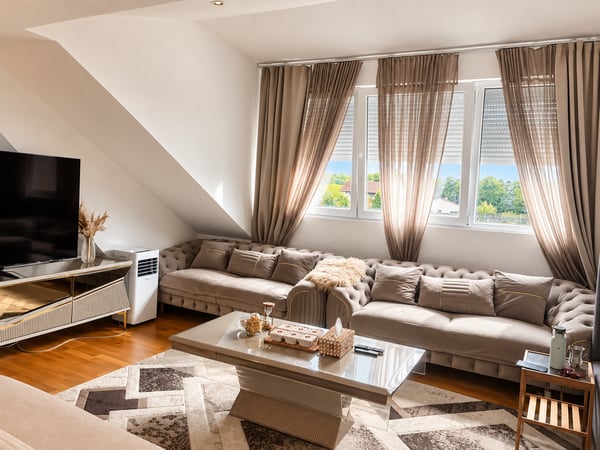 Helle 2.5 Zimmer-Wohnung mit Balkon in Studen 7