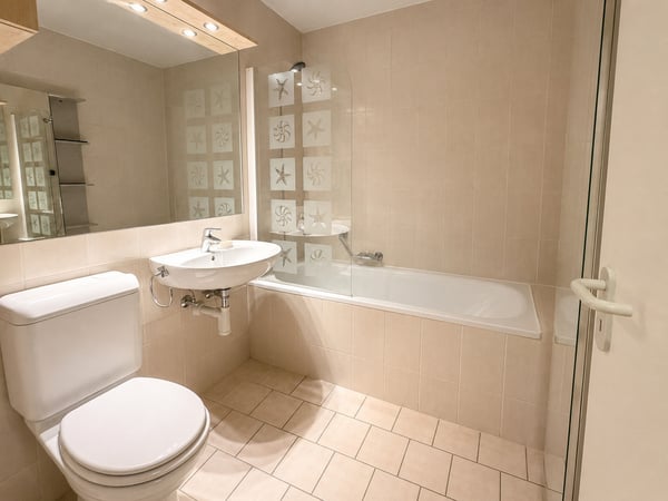 Appartement 2.5 pièces avec jardin privatif dans un cadre résidentiel 9