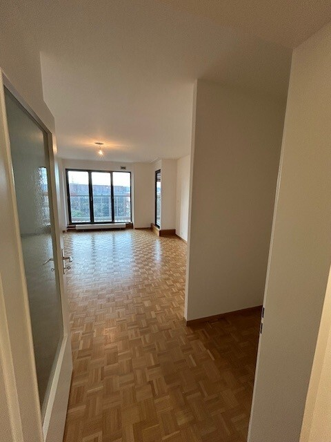 BOUCHET 8 - Grand 1 pièces au 7ème étage 3