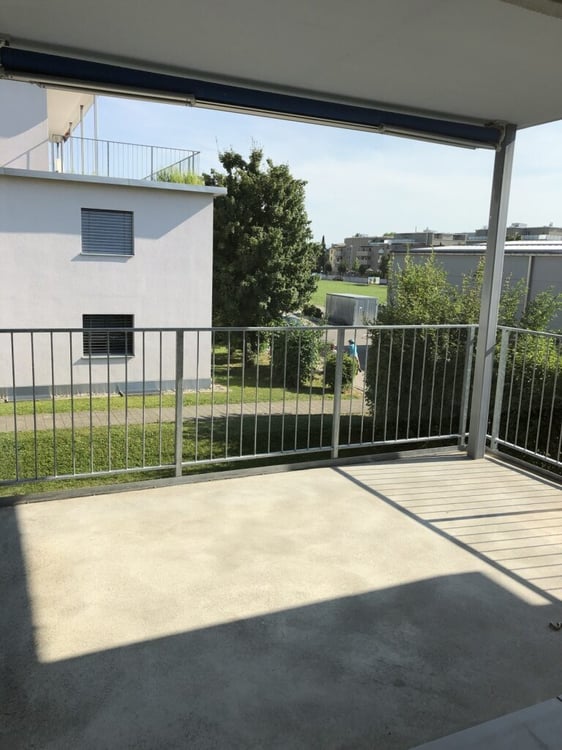 Geniessen Sie die Sonne auf Ihrer grossen Terrasse! 4