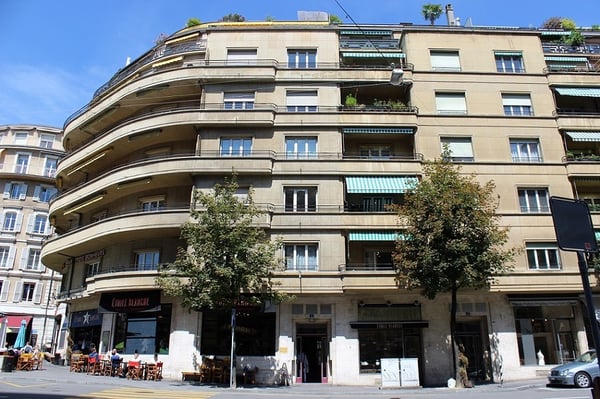 Spacieux 1.5 pces fraîchement rénové 1