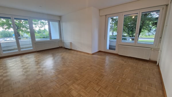 BERNEX - grand appartement avec balcon 2