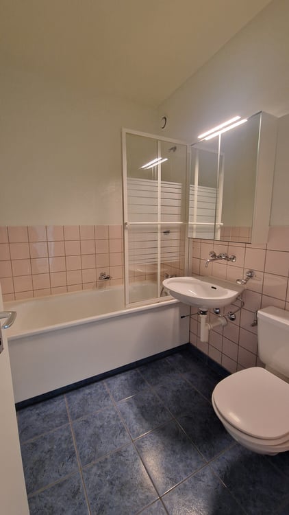 BERNEX - grand appartement avec balcon 8