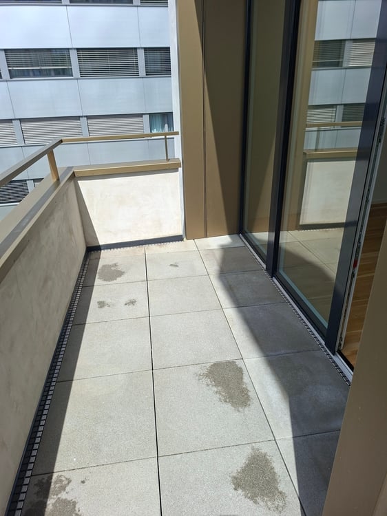 Lichtdurchflutete Wohnung mit Dachterrasse zur Mitbenützung 10
