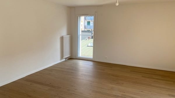Bel appartement de 1 pièce dans un immeuble entièrement rénové 4