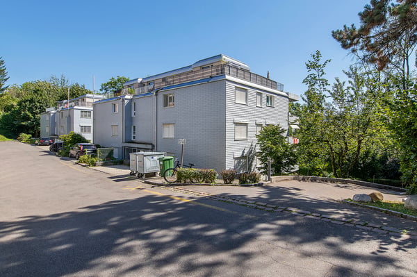 Einstellplatz - Nahe Coop und Migros 15