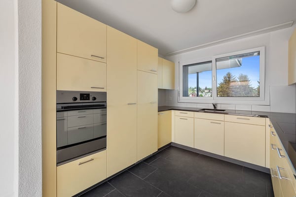 3.5-Zimmerwohnung mit Balkon in Dietlikon 5