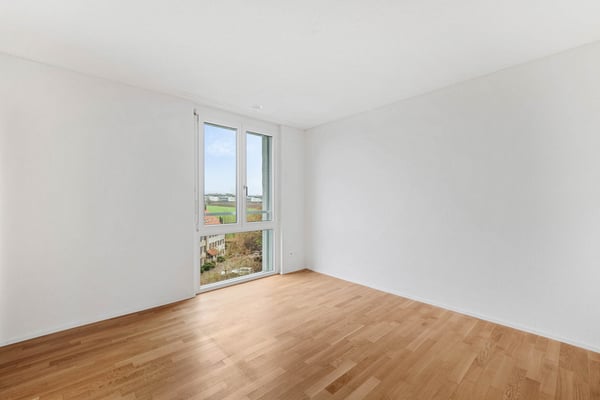 Moderne 3.5-Zimmer-Wohnung mit grossem Balkon nahe Zürich 4
