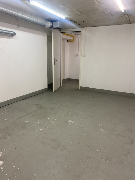 Nähe Bahnhof Enge 2