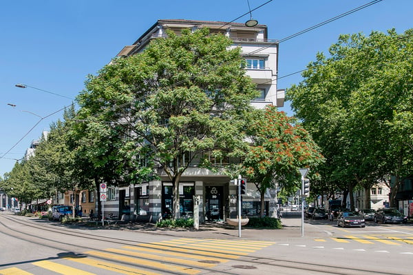 Nähe Bahnhof Enge 3