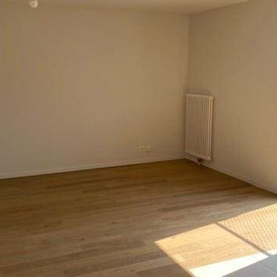 Bel appartement de 2 pièce dans un immeuble entièrement rénové 4